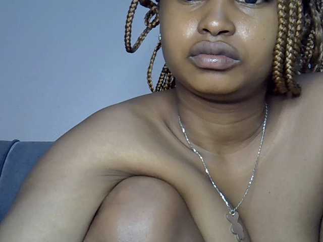 Cayvaal's BongaCams show and profile