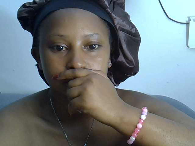 Cayvaal's BongaCams show and profile