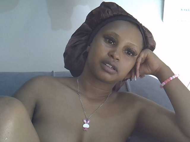 Cayvaal's BongaCams show and profile