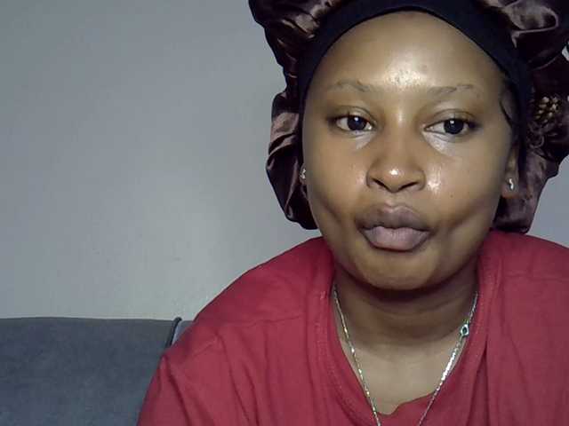 Cayvaal's BongaCams show and profile