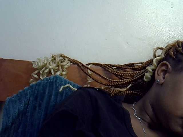 Cayvaal's BongaCams show and profile