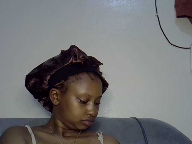 Cayvaal's BongaCams show and profile