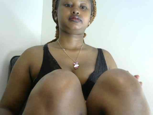 Cayvaal Live Webcam on BongaCams