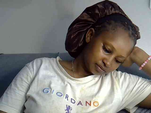 Cayvaal Live Webcam on BongaCams