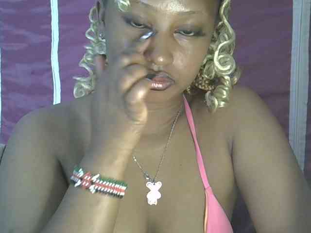 Cayvaal Live Webcam on BongaCams