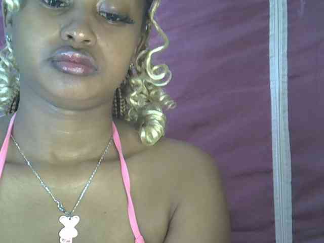 Cayvaal Live Webcam on BongaCams