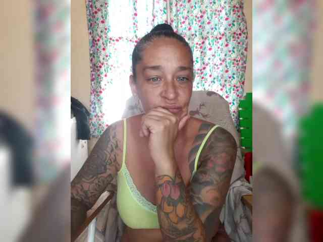 SexyTattooed07 webcam