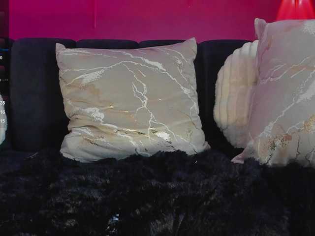 LunaVelmontX's BongaCams show and profile