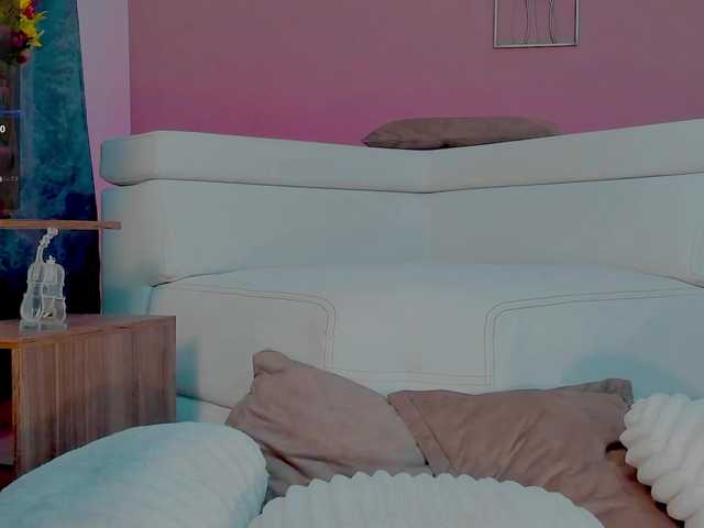 LunaVelmontX's BongaCams show and profile