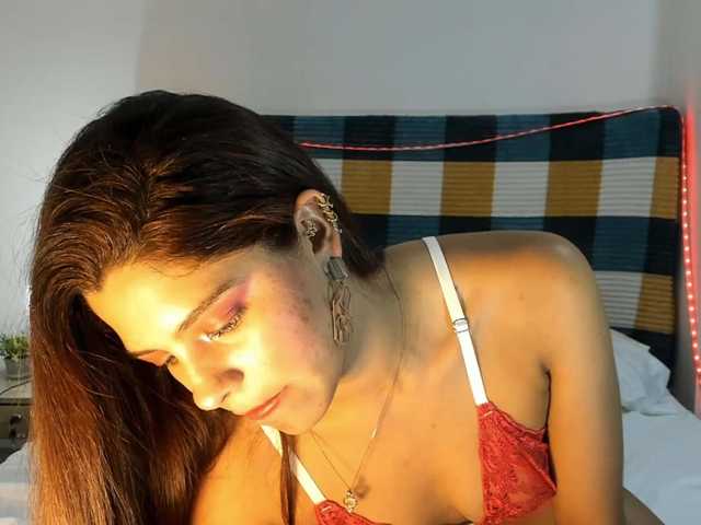 kisszafira Live Cam on BongaCams