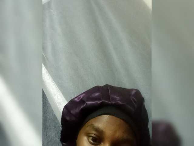 Pinkyyaffairs Profile Image