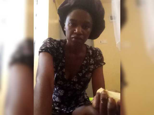 Pinkyyaffairs Live Cam on BongaCams