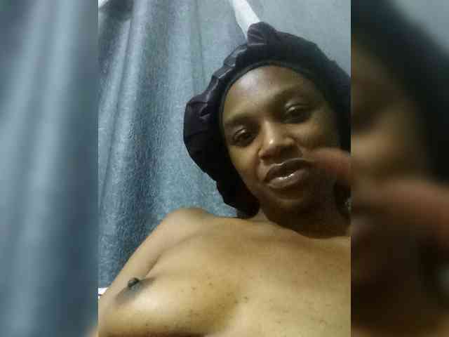 Pinkyyaffairs webcam