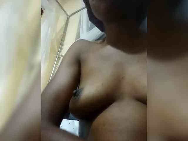 Pinkyyaffairs webcam