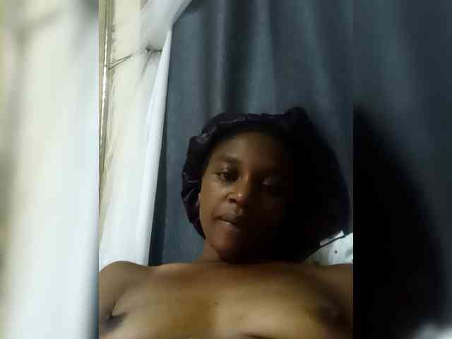 Pinkyyaffairs webcam