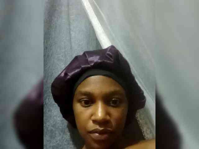 Pinkyyaffairs webcam