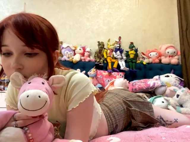 LubaKrone's BongaCams show and profile