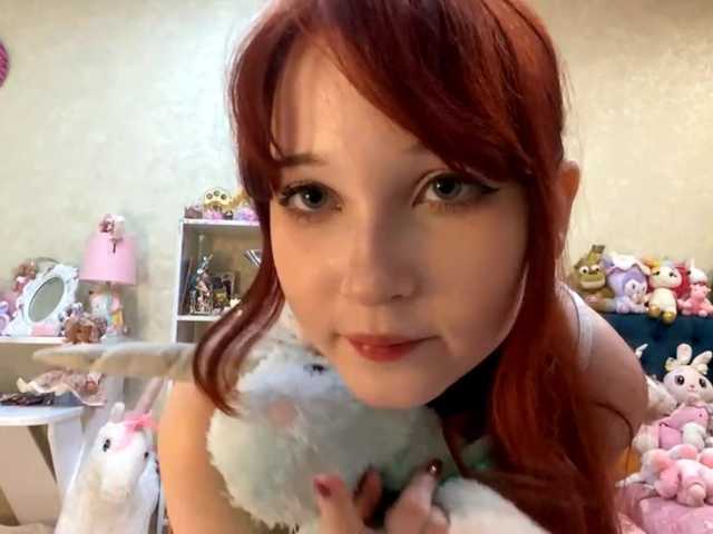 LubaKrone's BongaCams show and profile