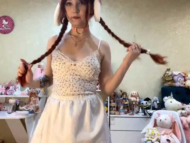 LubaKrone's BongaCams show and profile