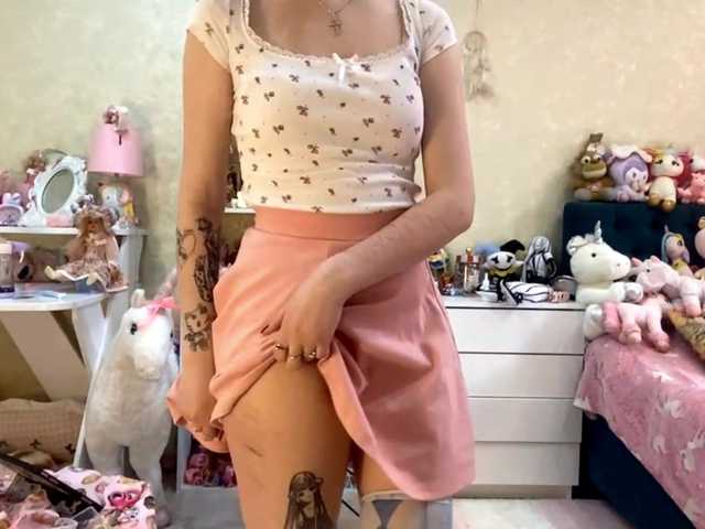 LubaKrone's BongaCams show and profile