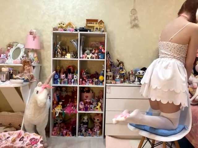 LubaKrone's BongaCams show and profile