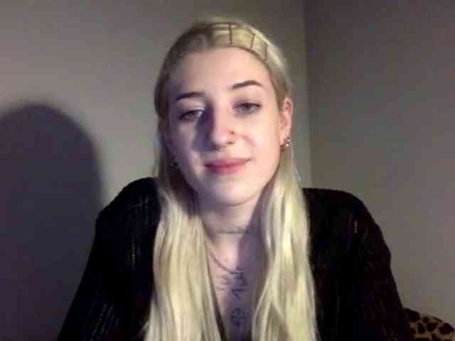 Emmyhot webcam