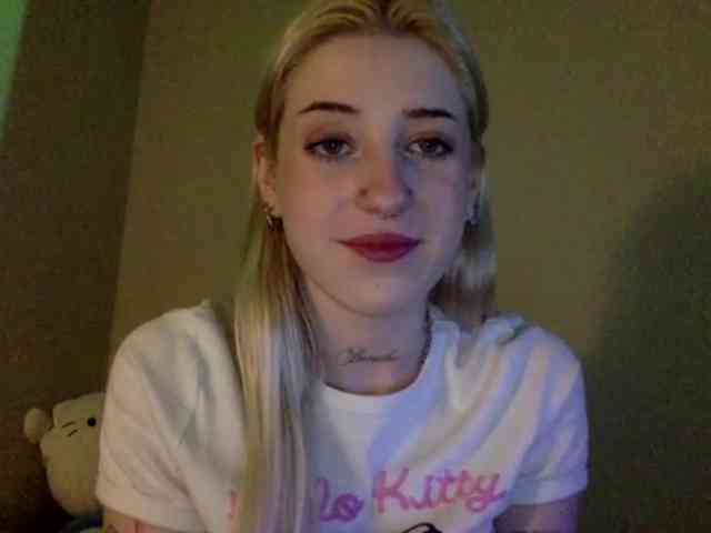 Emmyhot webcam