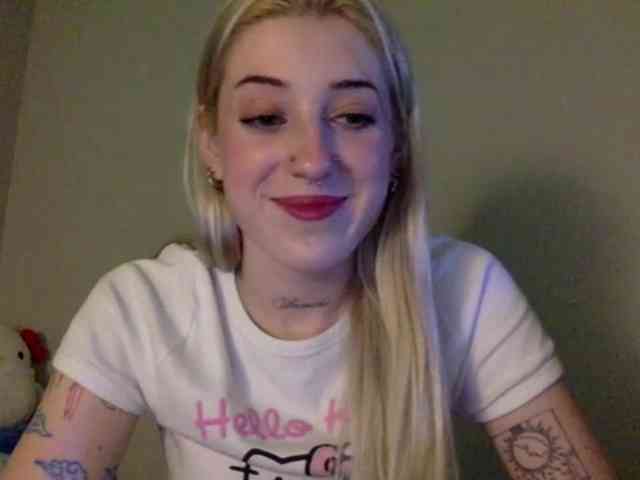 Emmyhot webcam