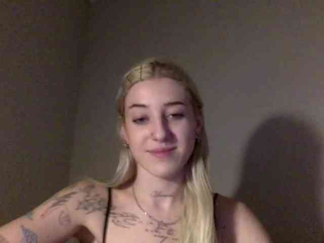 Emmyhot webcam