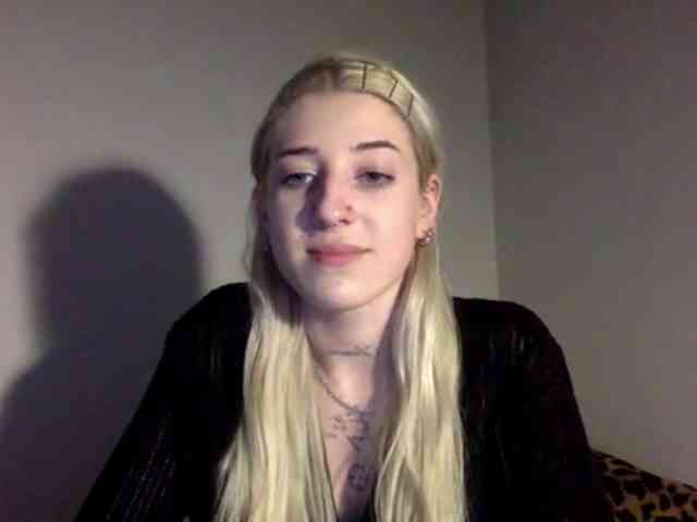 Emmyhot webcam