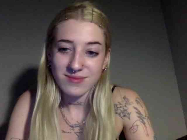 Emmyhot webcam