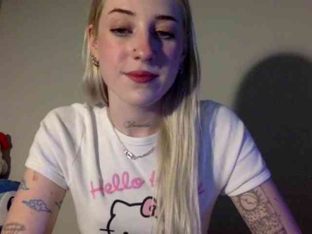 Emmyhot webcam