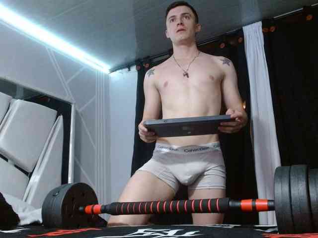 kenbigcock Live Webcam on BongaCams