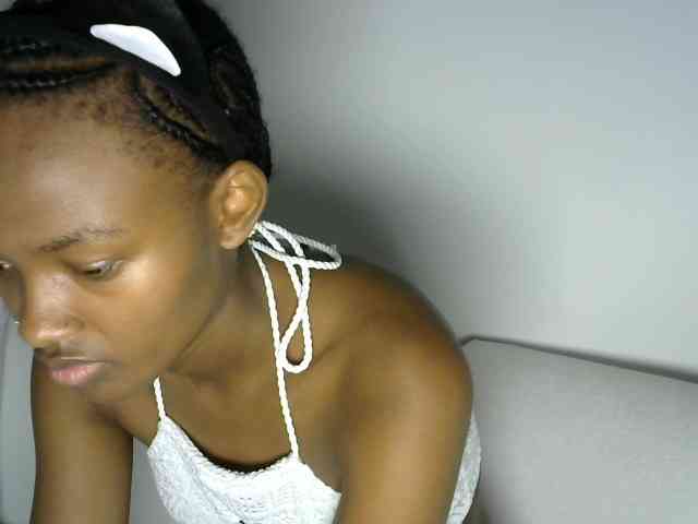 prettyquin256 webcam