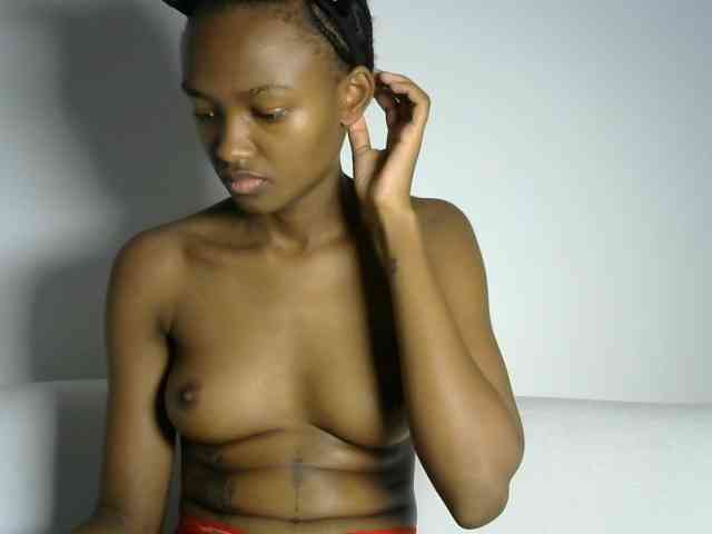 prettyquin256 webcam