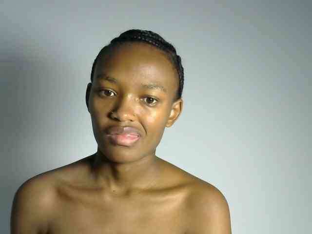 prettyquin256 webcam