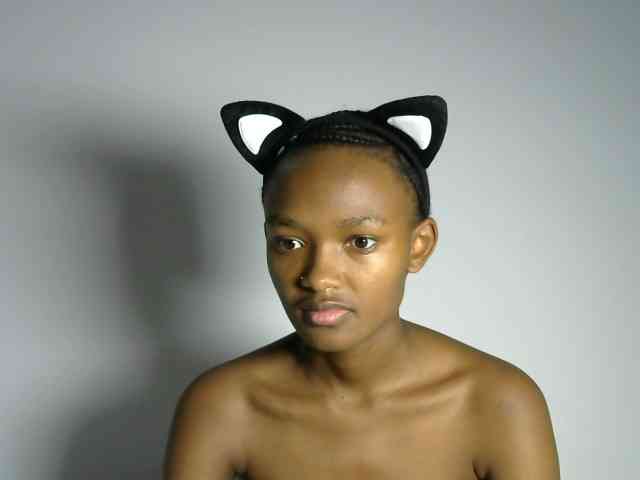 prettyquin256 webcam