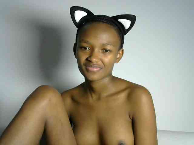 prettyquin256 webcam