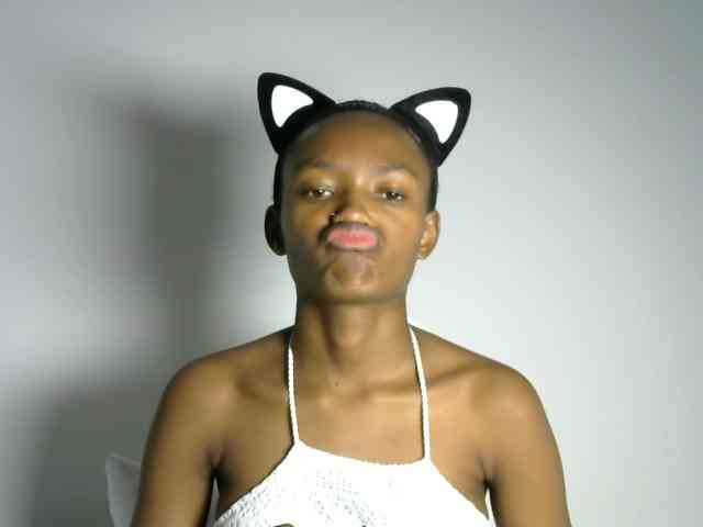 prettyquin256 webcam