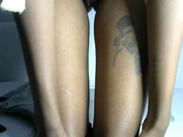 prettyquin256 webcam