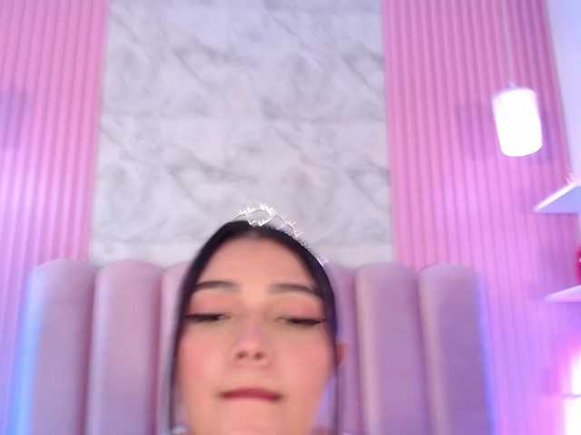 ArianaRougee's BongaCams show and profile