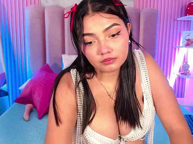 ArianaRougee ArianaRougee