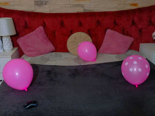 LannaSkyy's BongaCams show and profile