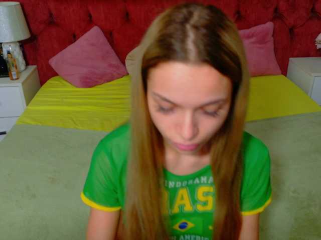 LannaSkyy's BongaCams show and profile