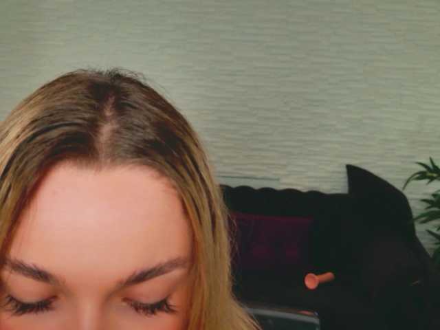 LannaSkyy's BongaCams show and profile