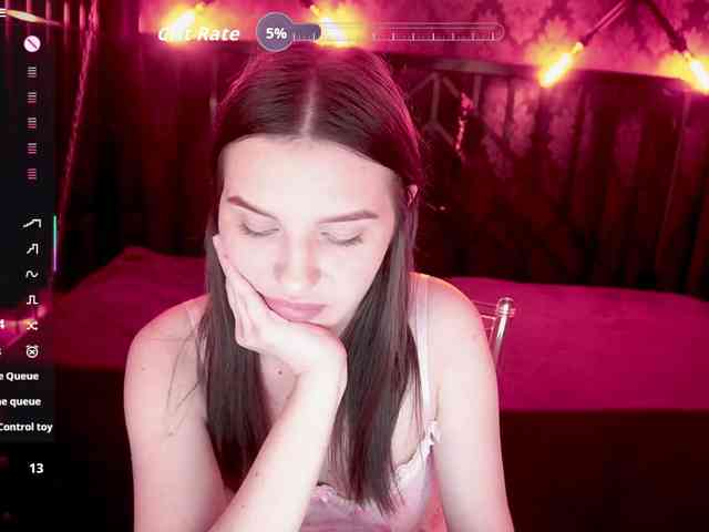 MilaniaCartie webcam