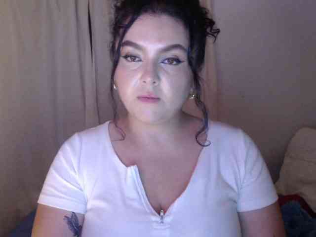 peachypom - bbw-latina cam model from latin_america