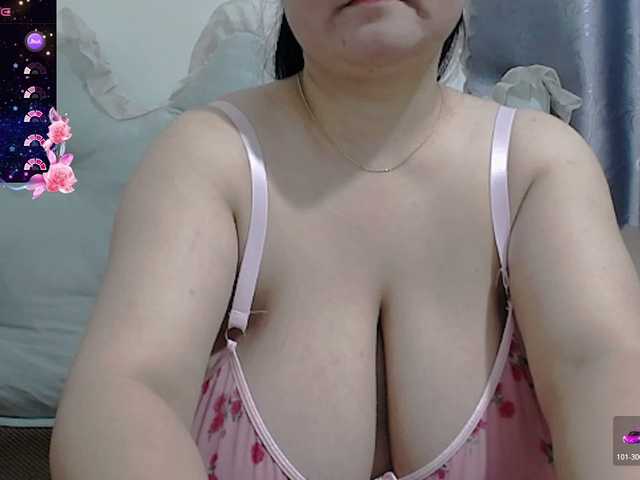 Doll-Sexxy webcam bongacams model stream image