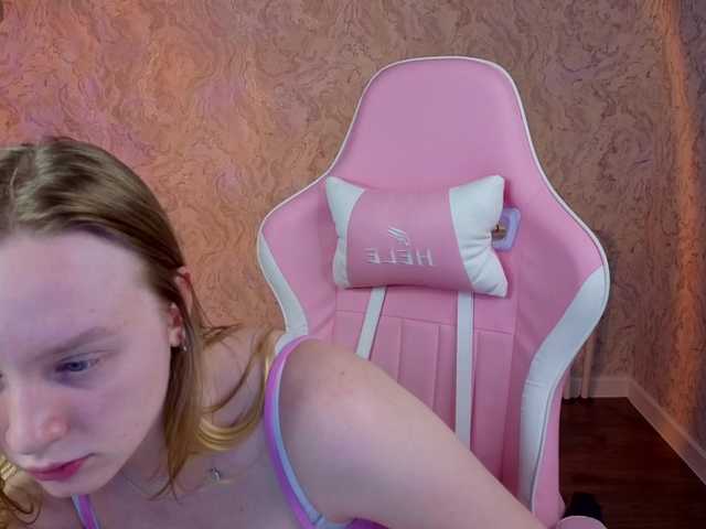 Dara-Lexx's BongaCams show and profile