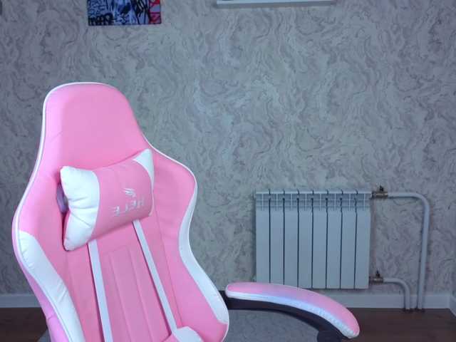 Dara-Lexx's BongaCams show and profile